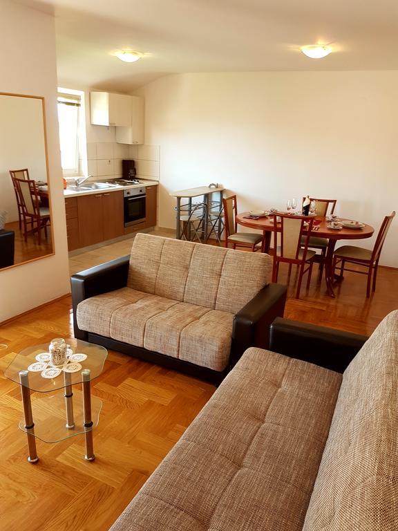 Apartments Dunja מאלינסקה מראה חיצוני תמונה